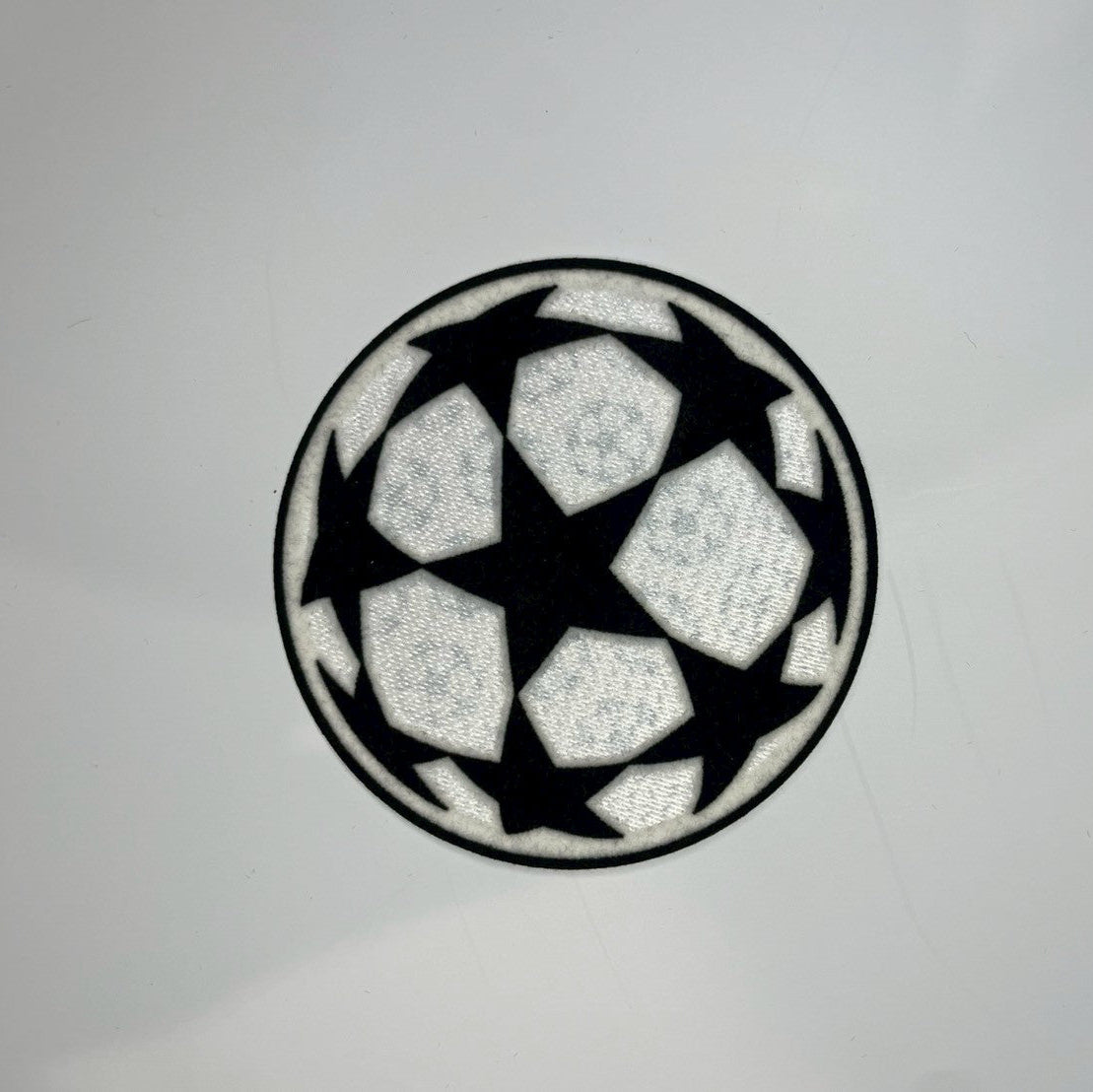 Official スターボール パッチ 24/27 UEFA チャンピオンズリーグ